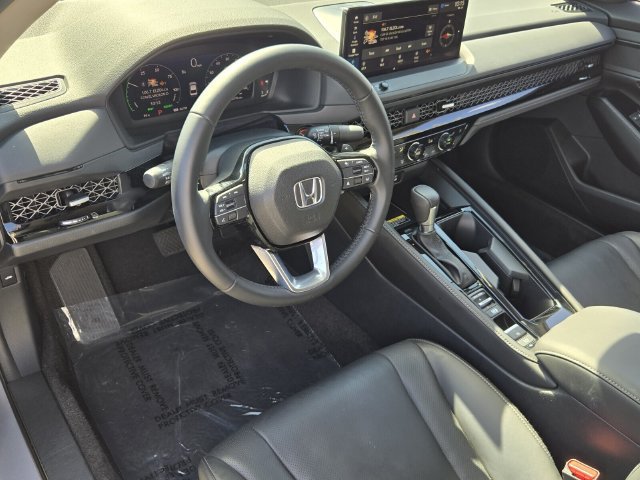 Used 2023 Honda Accord Touring image 11