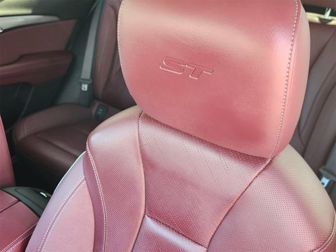 Used 2024 Buick Envision Sport Touring image 25