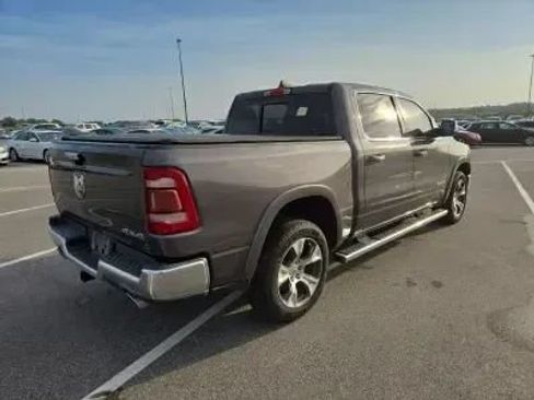 Used 2019 RAM 1500 Laramie AWD/4WD image 4