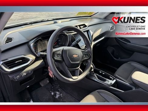 Used 2021 Chevrolet TrailBlazer LT w/ Convenience Package image 13