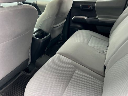 Used 2022 Toyota Tacoma 4x4 Double Cab image 12