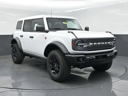 New 2026 Ford Bronco Badlands AWD/4WD image 1