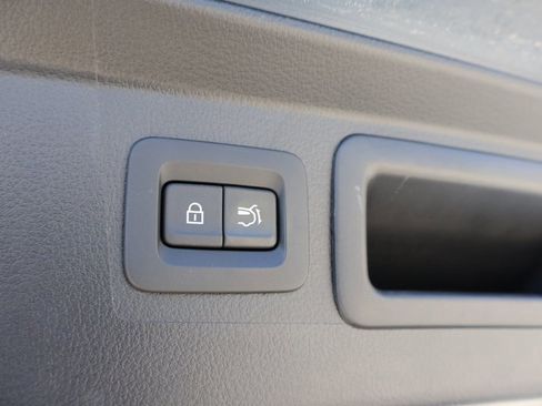 Used 2025 MAZDA CX-50 2.5 Hybrid w/ Preferred Pkg image 16