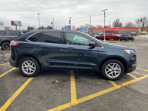 Used 2024 Ford Edge SEL w/ Convenience Package image 6