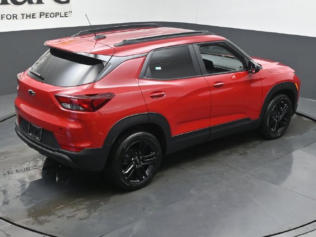 New 2026 Chevrolet TrailBlazer LT w/ Midnight Edition FWD image 18