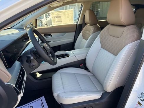 New 2026 Nissan Murano Platinum w/ Cargo Package AWD/4WD image 11