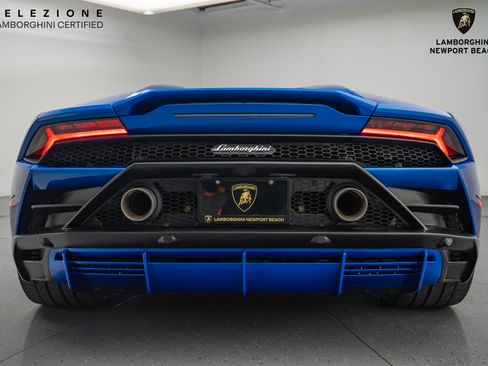 Used 2024 Lamborghini Huracan EVO image 17