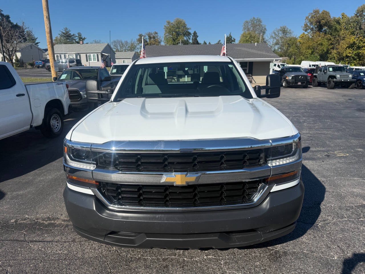 Used 2017 Chevrolet Silverado 1500 W/T w/ Trailering Package RWD image 3