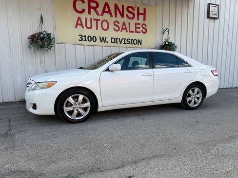 Used 2010 Toyota Camry LE FWD image 7