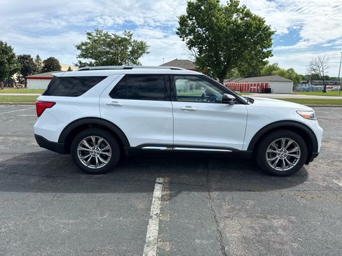 Used 2020 Ford Explorer Limited AWD/4WD image 12