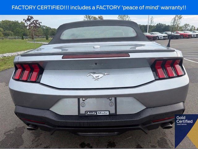 Used 2025 Ford Mustang Premium RWD image 17