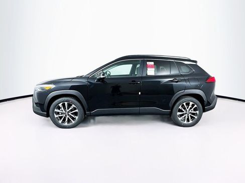 Used 2025 Toyota Corolla Cross XLE w/ Convenience Package AWD/4WD image 6