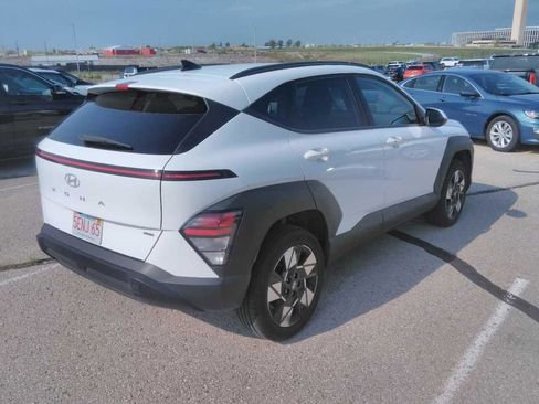 Used 2025 Hyundai Kona SEL AWD/4WD image 4