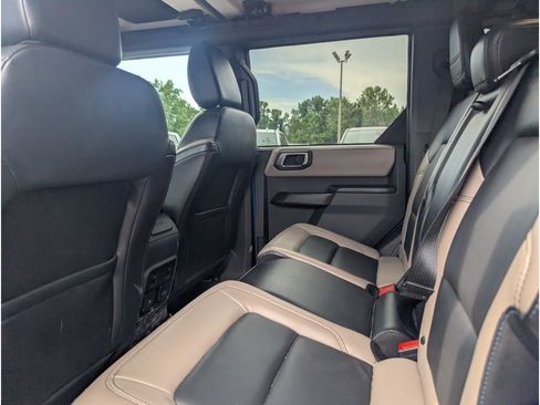 Used 2024 Ford Bronco Wildtrak AWD/4WD image 12