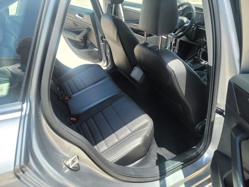 Used 2022 Volkswagen Jetta SE FWD image 15