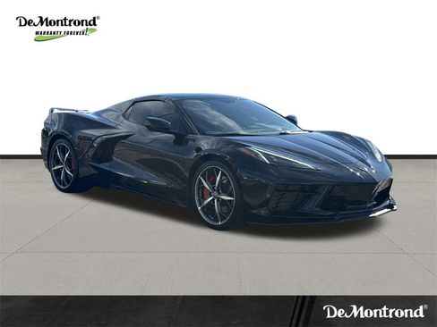 Used 2023 Chevrolet Corvette Stingray w/ Z51 Performance Package image 3