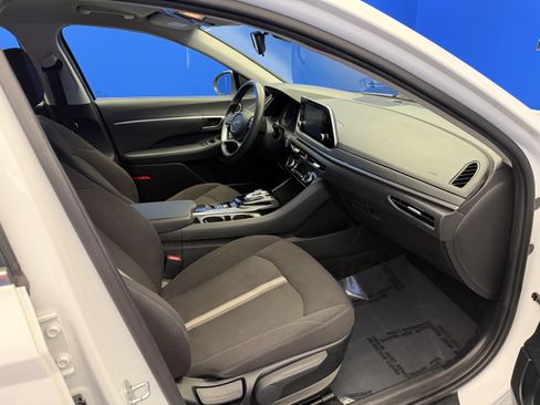 Used 2021 Hyundai Sonata SEL w/ Preferred Accessory Package FWD image 25