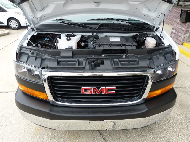 Used 2024 GMC Savana 2500 w/ Driver Convenience Package RWD image 9