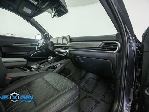 Used 2025 Kia Telluride EX X-Line AWD/4WD image 41