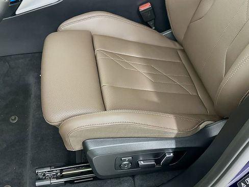 Used 2025 BMW X3 xDrive30i w/ Premium Package image 23