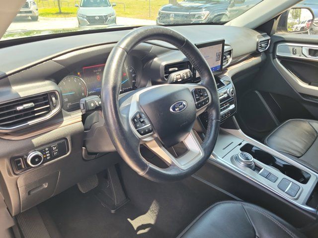 Used 2023 Ford Explorer Limited w/ Equipment Group 301A RWD image 23