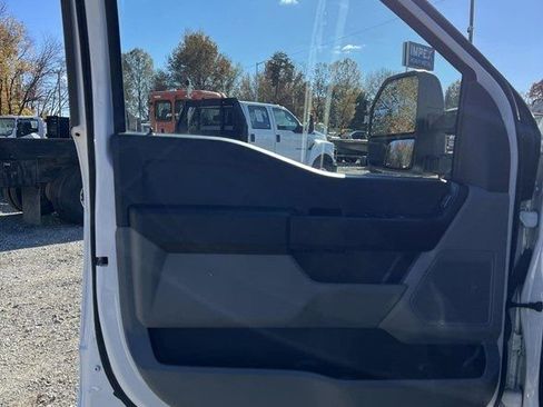 Used 2024 Ford F450 XL image 9