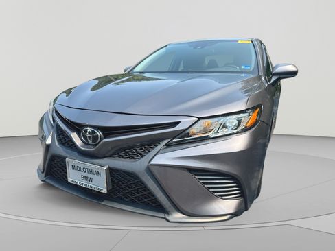 Used 2019 Toyota Camry SE FWD image 5
