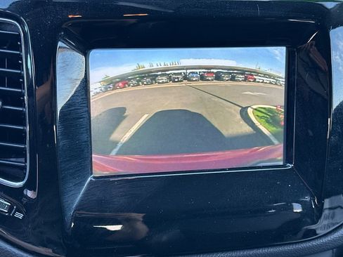 Used 2021 Jeep Compass Latitude image 19