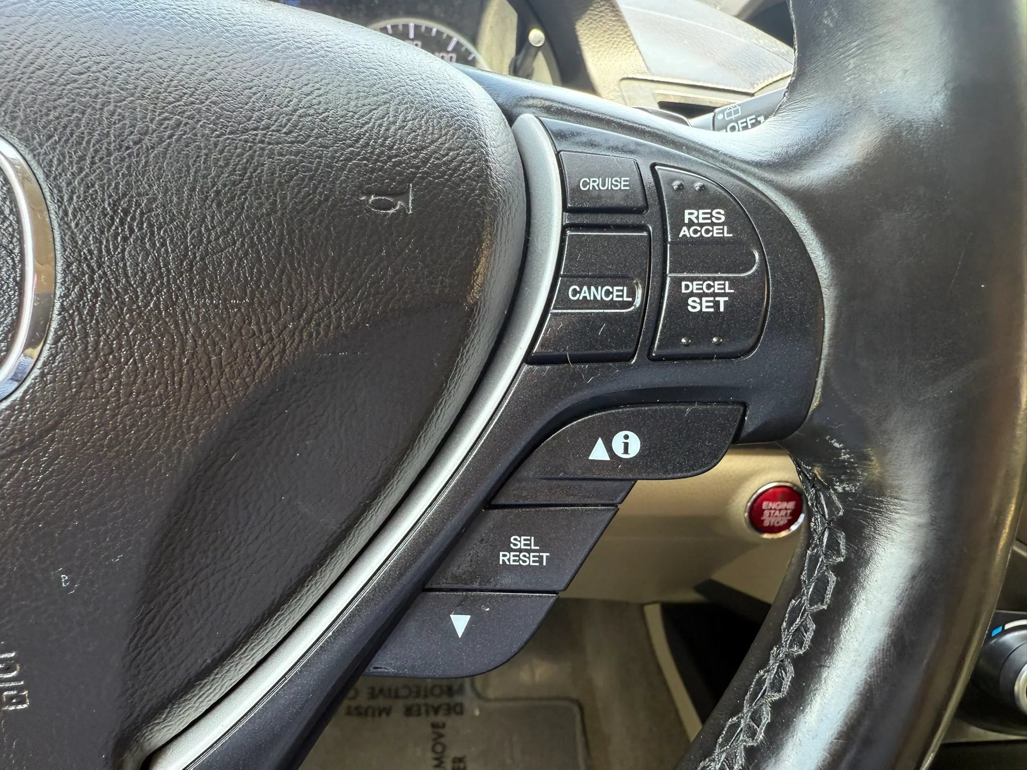 Used 2018 Acura RDX w/ AcuraWatch Plus Package FWD image 35