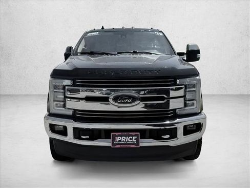 Used 2019 Ford F250 Lariat w/ Lariat Ultimate Package AWD/4WD image 2