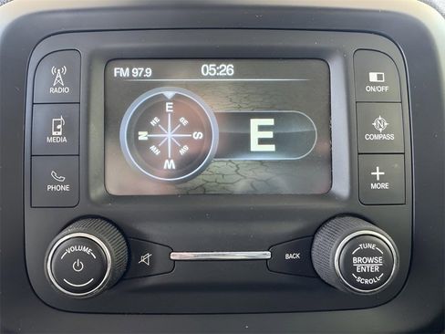 Used 2015 Jeep Renegade Latitude w/ Popular Equipment Group image 35