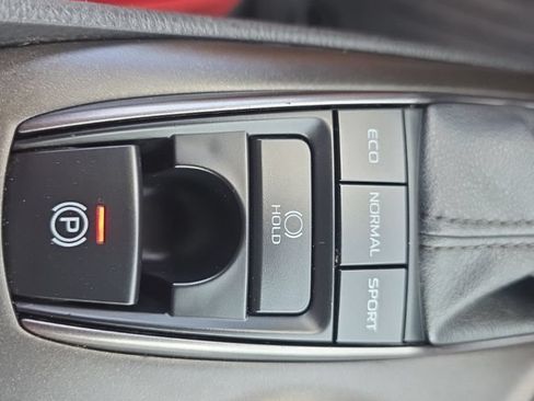 Used 2022 Toyota Camry XSE FWD image 24