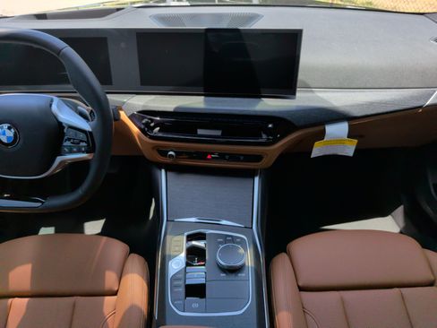 Used 2026 BMW 330i Sedan w/ Premium Package RWD image 33