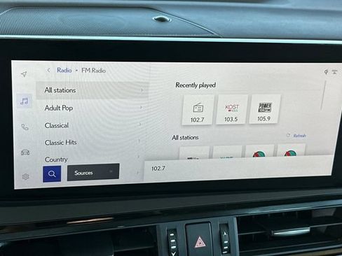 Used 2025 Lexus ES 300h w/ Premium Package FWD image 21