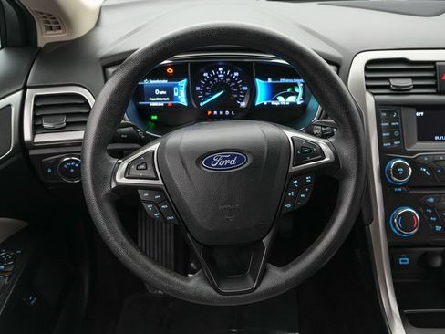 Certified 2018 Ford Fusion S FWD image 13