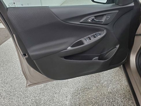 Used 2023 Chevrolet Malibu LS image 12