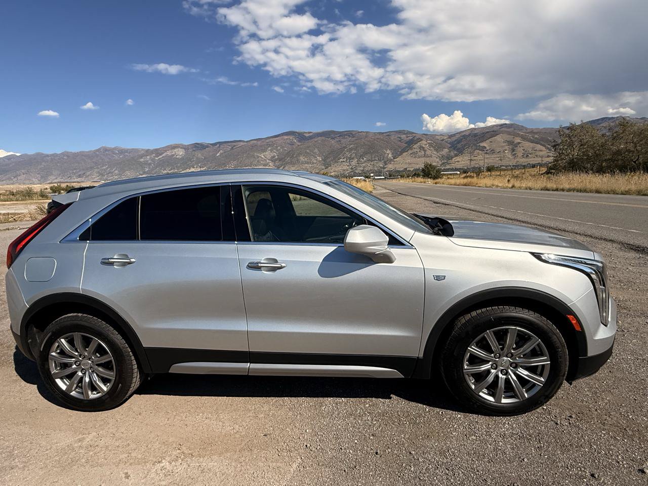Used 2020 Cadillac XT4 Premium Luxury AWD/4WD image 4