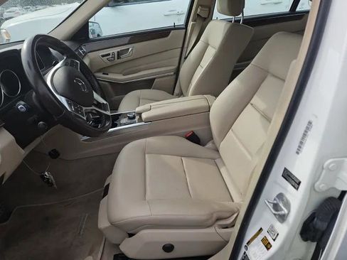 Used 2016 Mercedes-Benz E 350 Sedan image 5