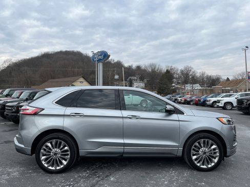 Certified 2020 Ford Edge Titanium w/ Equipment Group 301A image 4