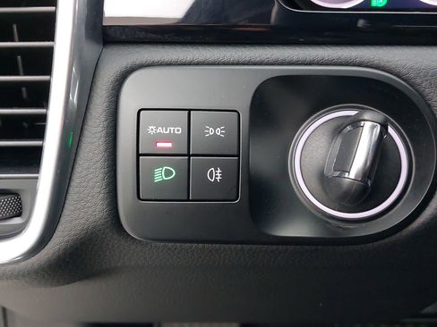 Used 2022 Porsche Cayenne E-Hybrid Coupe image 28