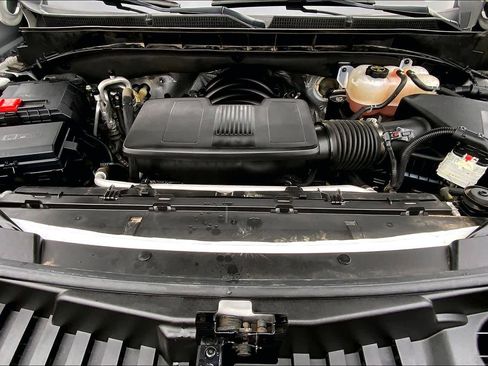 Used 2024 GMC Yukon XL Denali image 28