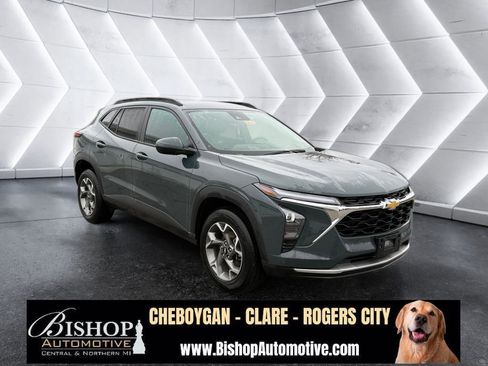 Used 2025 Chevrolet Trax LT image 20