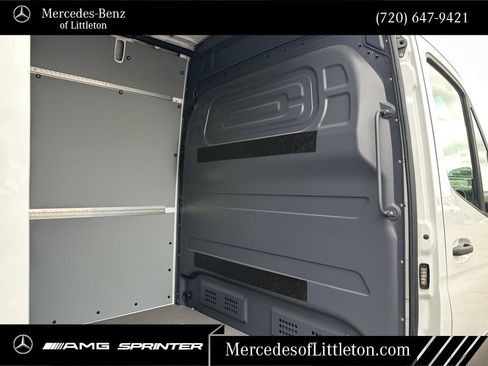 New 2025 Mercedes-Benz Sprinter 2500 image 27