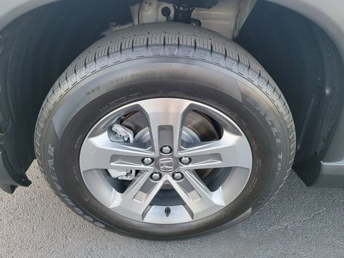 Used 2024 Honda Pilot EX-L image 9