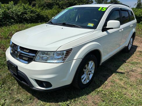 Used 2015 Dodge Journey SXT w/ Flexible Seating Group FWD image 1