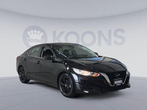 Used 2023 Nissan Sentra SV image 2