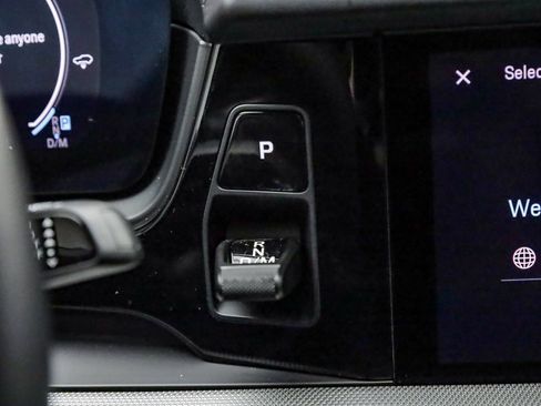 Certified 2025 Porsche Cayenne S image 27