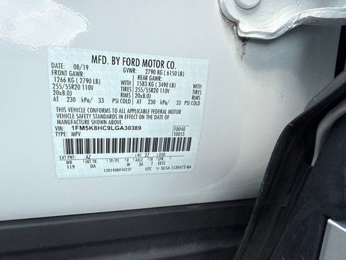 Used 2020 Ford Explorer Platinum AWD/4WD image 12
