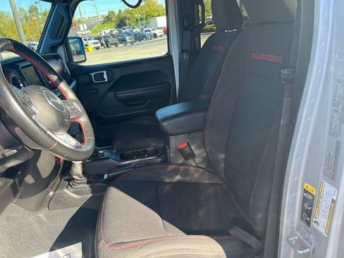 Used 2022 Jeep Wrangler Unlimited Rubicon w/ Steel Bumper Group image 18