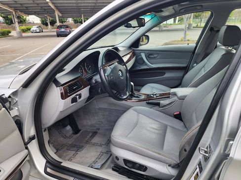 Used 2011 BMW 328i Sedan RWD image 13